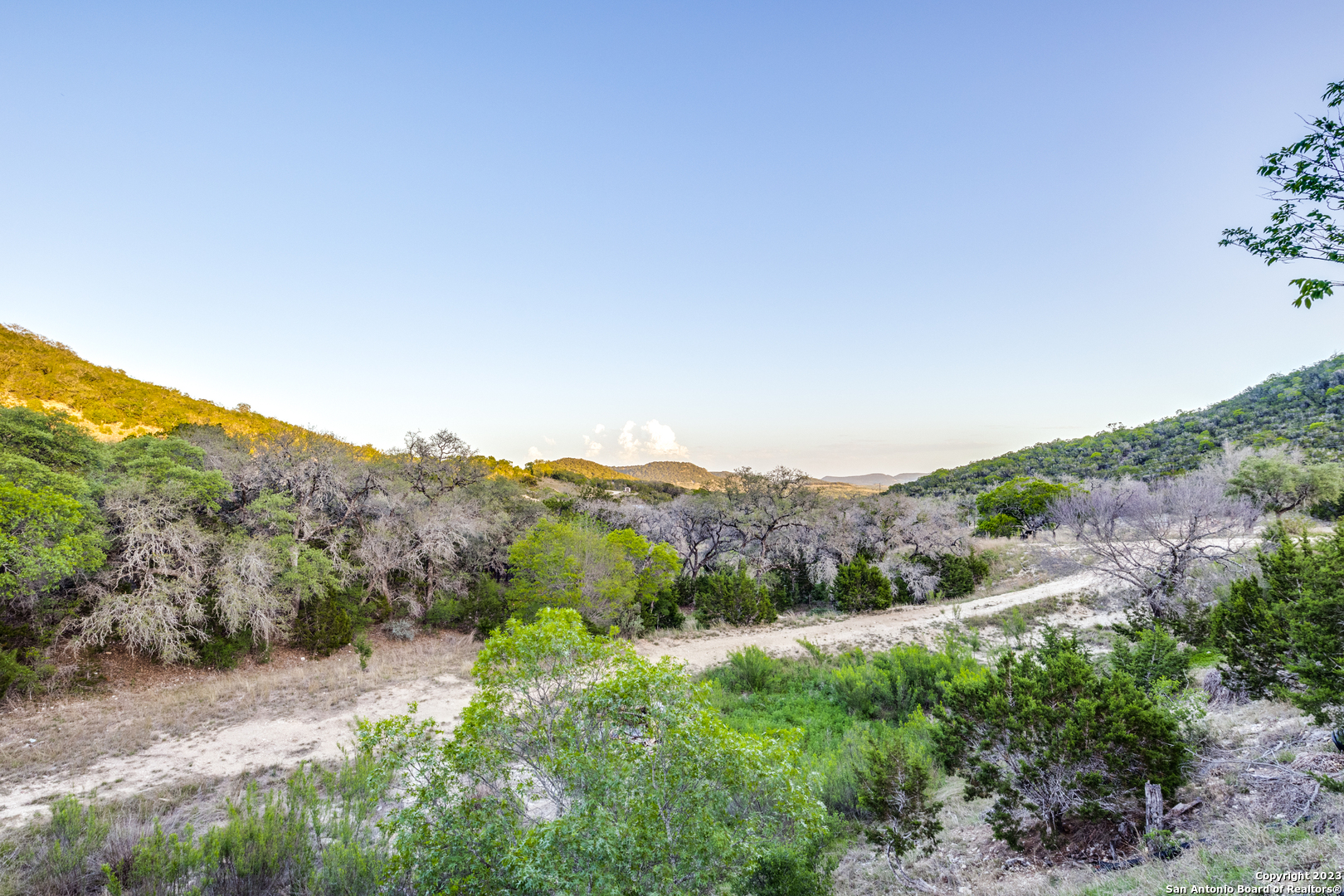 824 Juniper Road Tarpley TX 78883