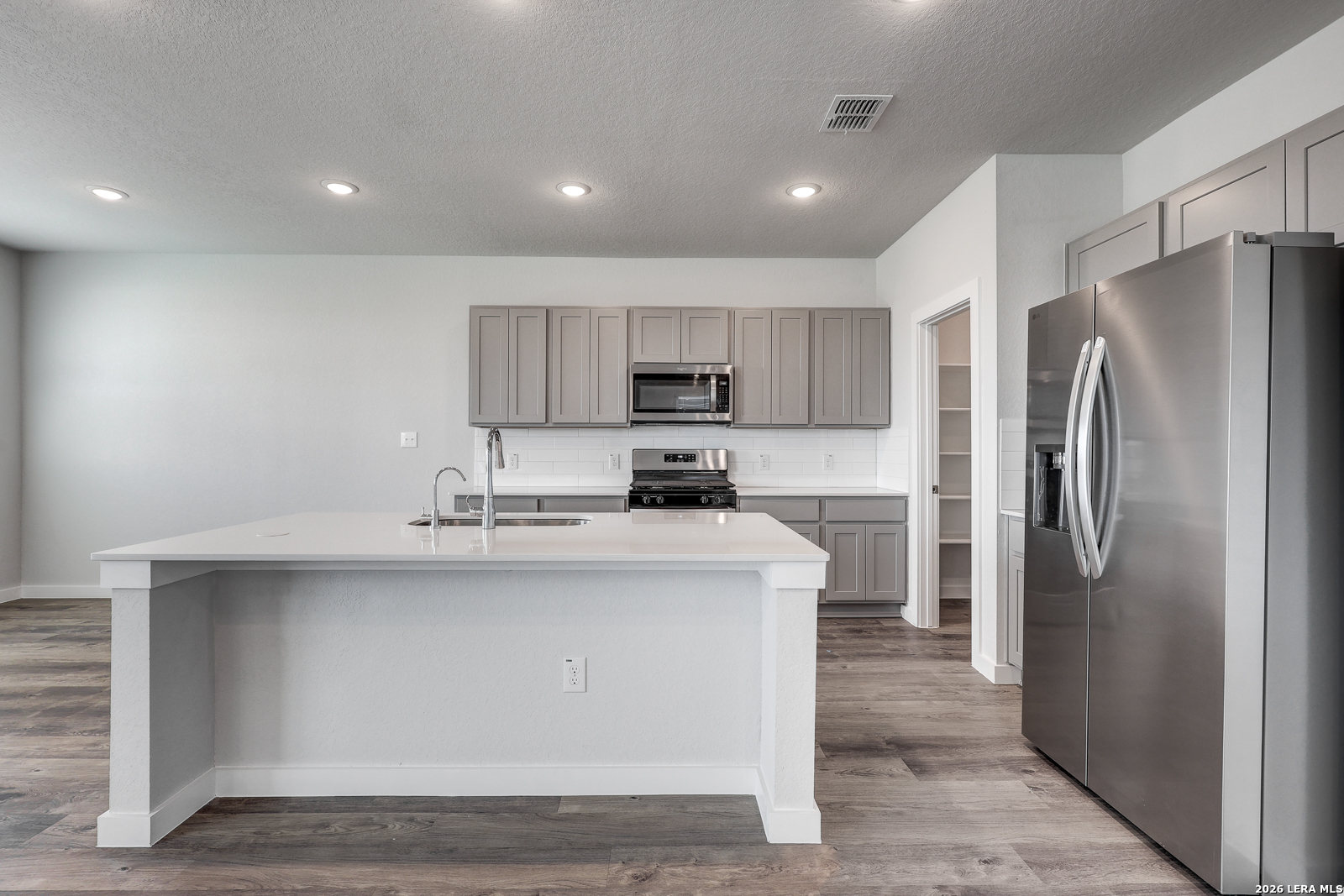 2323 Crisp Glen San Antonio TX 78224