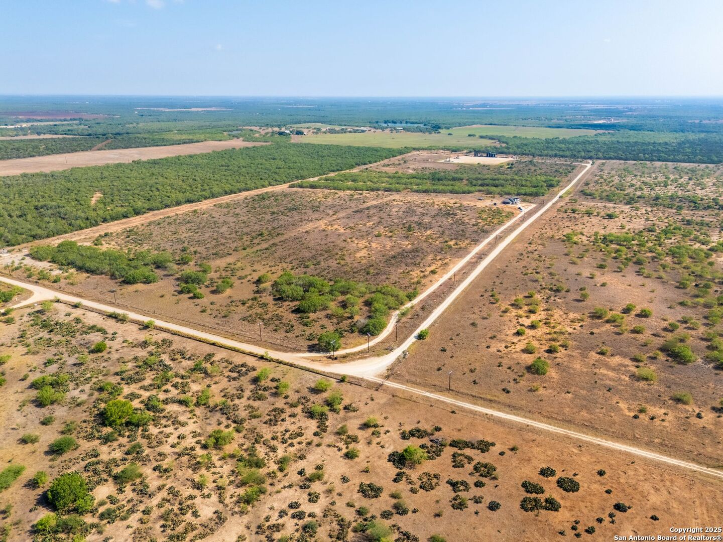 1141 County Road 337 Charlotte TX 78011