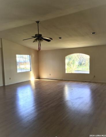 402 Ogrady Street Boerne TX 78006
