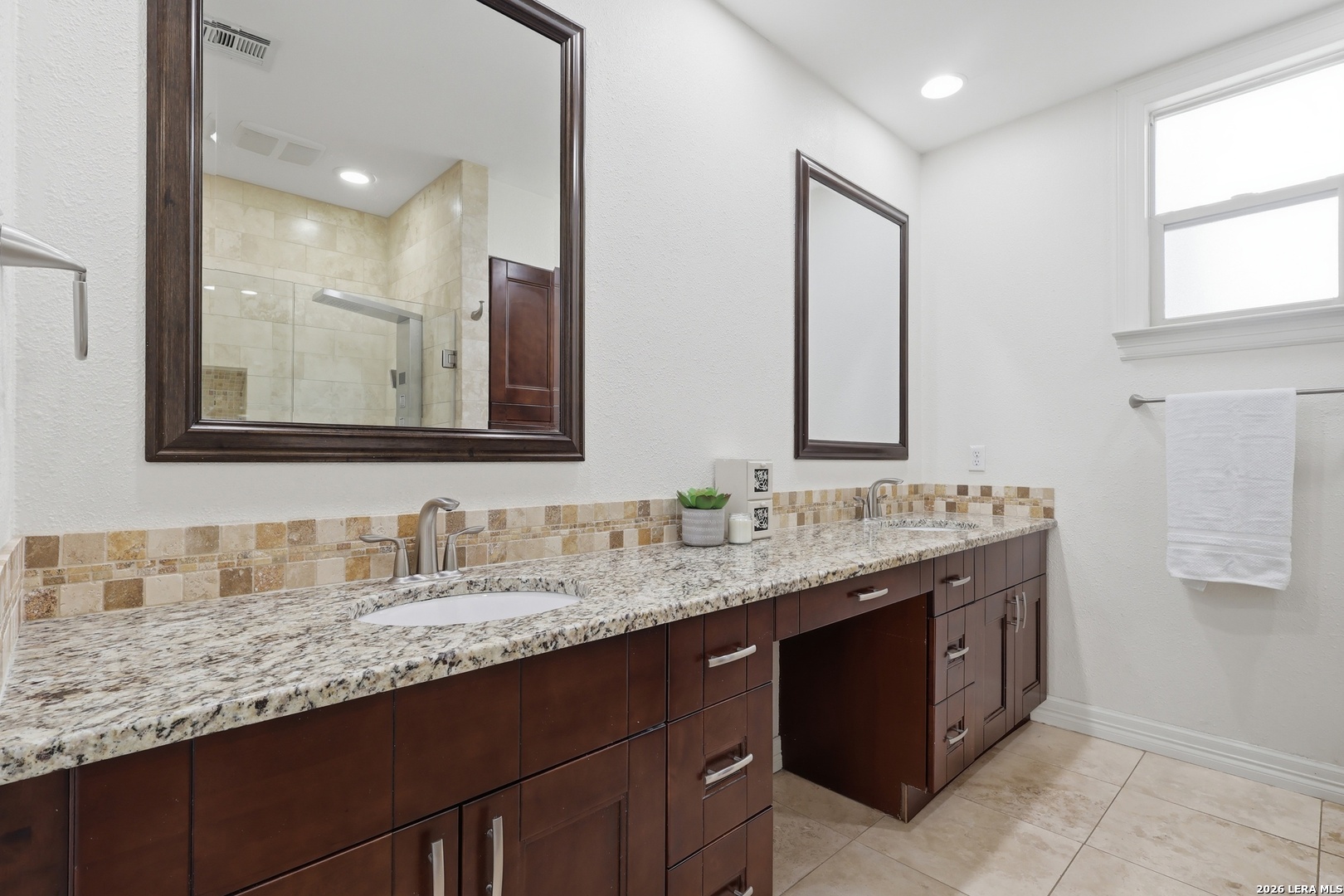8430 Twisted Oaks Garden Ridge TX 78266