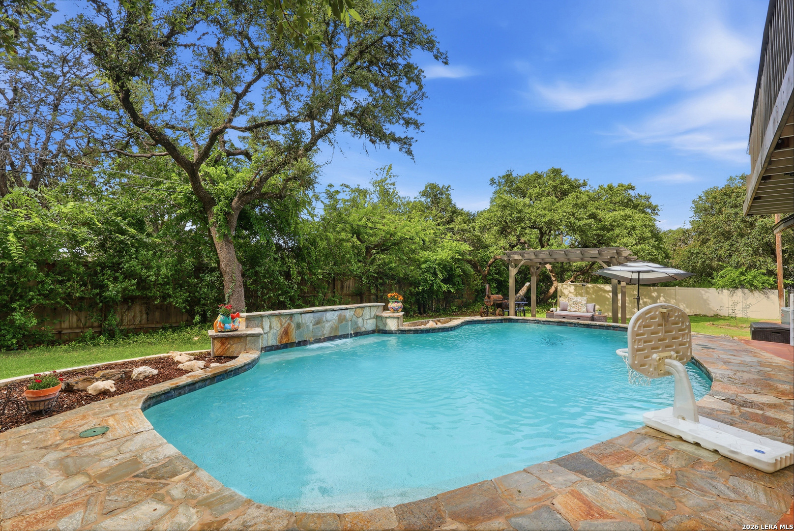 8430 Twisted Oaks Garden Ridge TX 78266