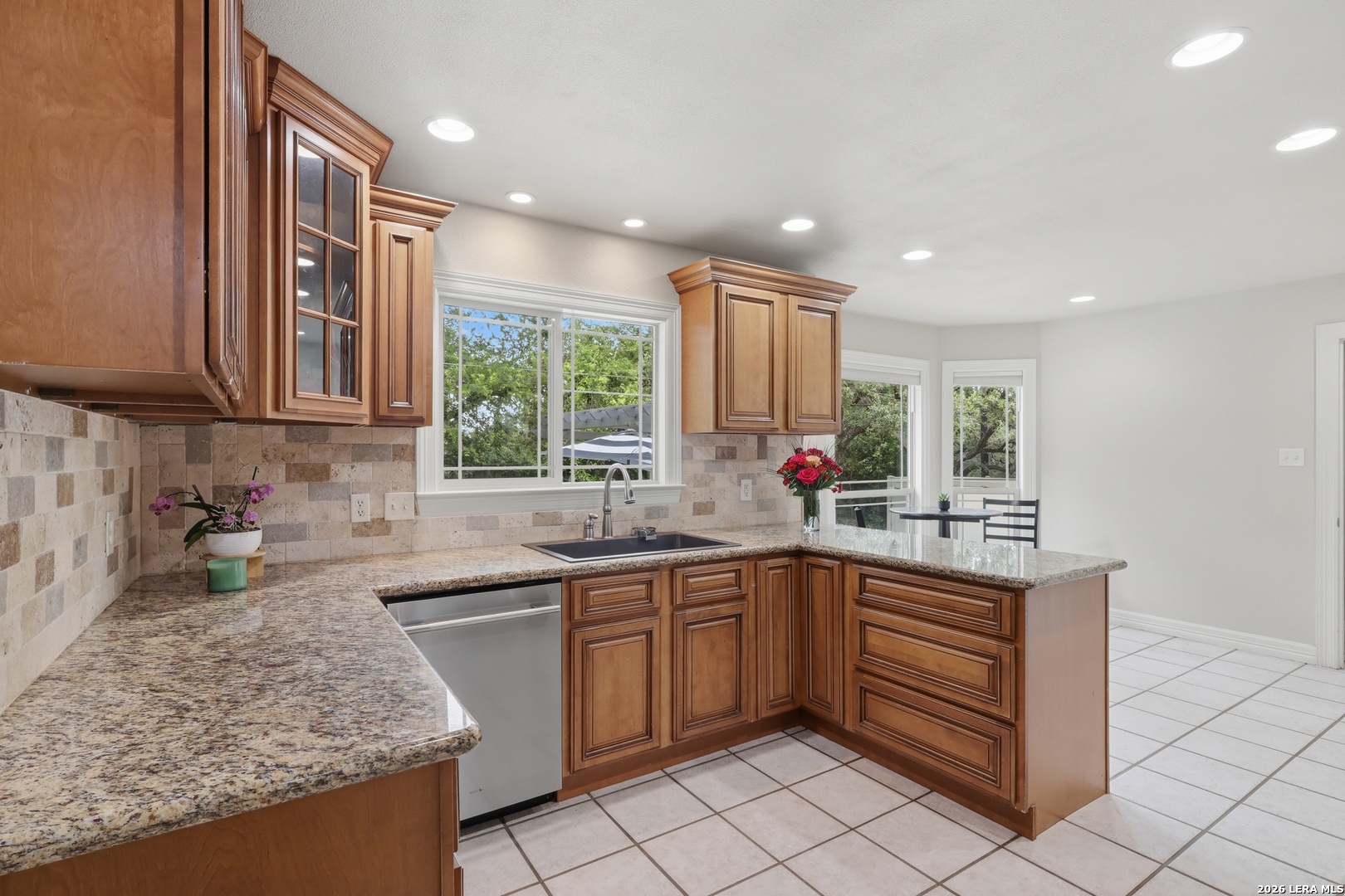 8430 Twisted Oaks Garden Ridge TX 78266