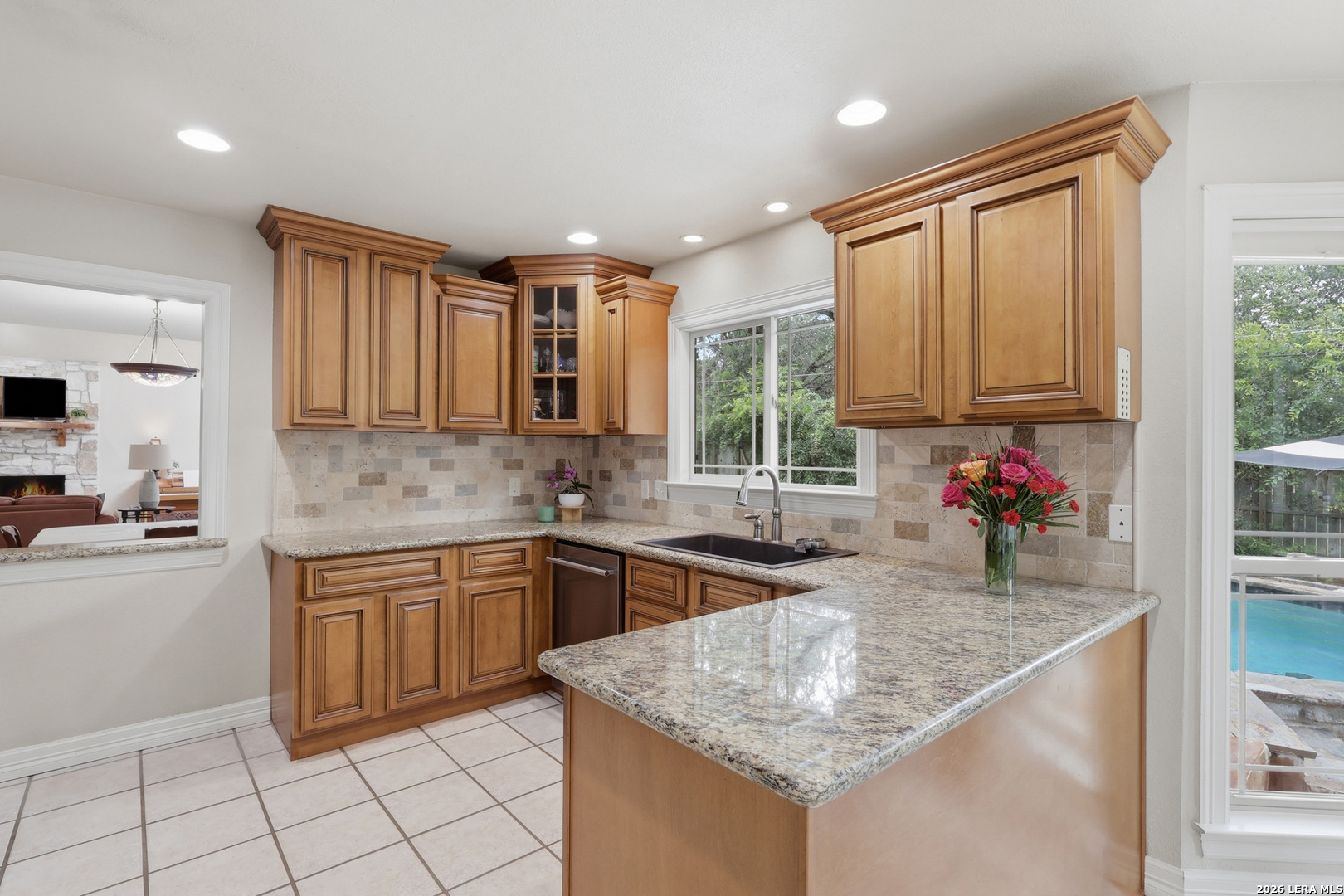 8430 Twisted Oaks Garden Ridge TX 78266