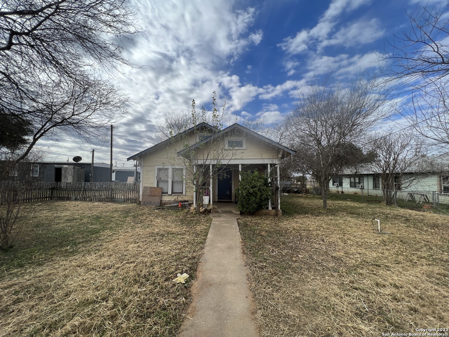 1106 Simmons Avenue Jourdanton TX 78026