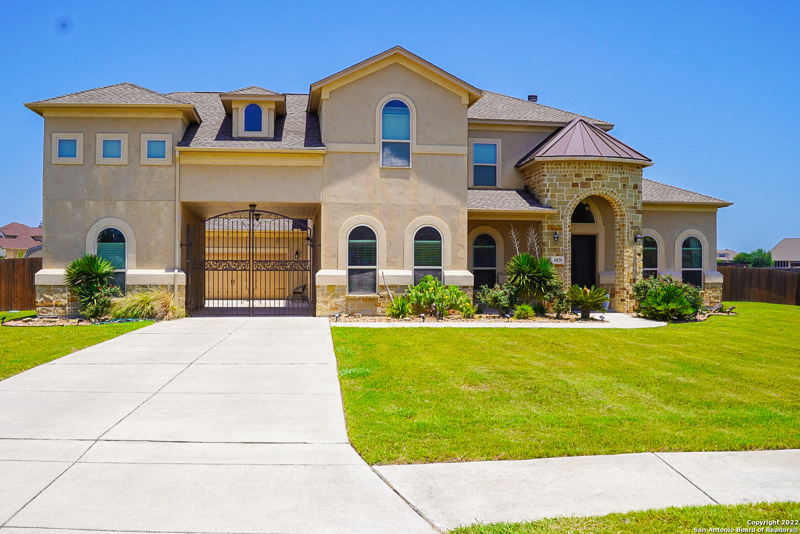 6828 Laura Bluff Schertz TX 78154