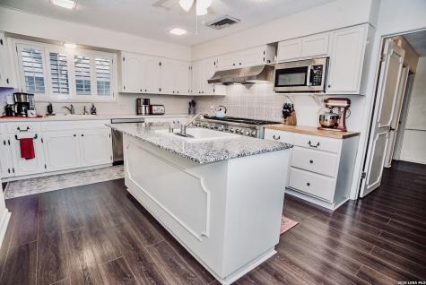 107 Chattington Court Castle Hills TX 78213