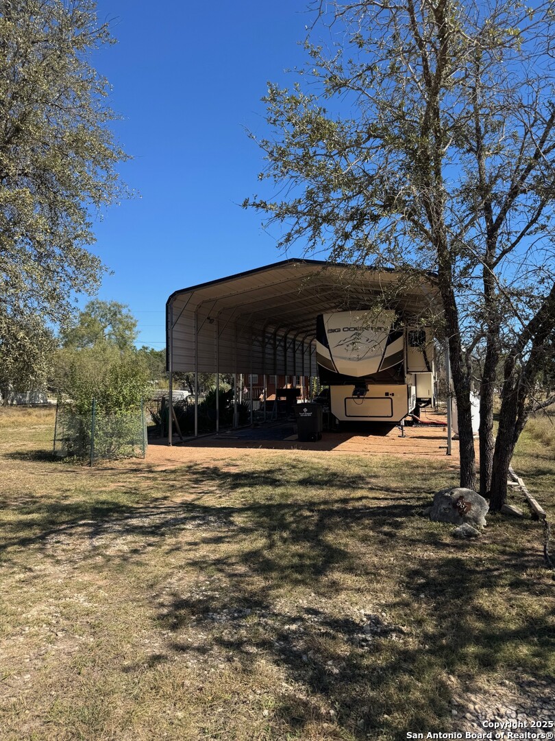 567 River Bend Bandera TX 78003
