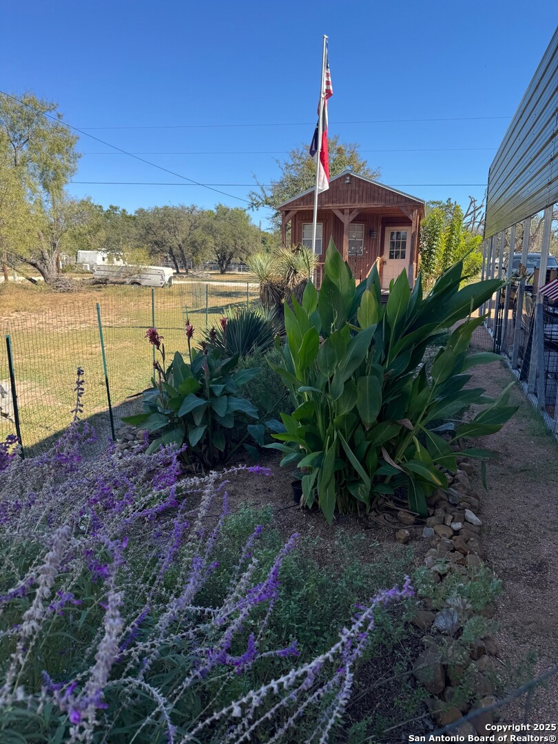 567 River Bend Bandera TX 78003