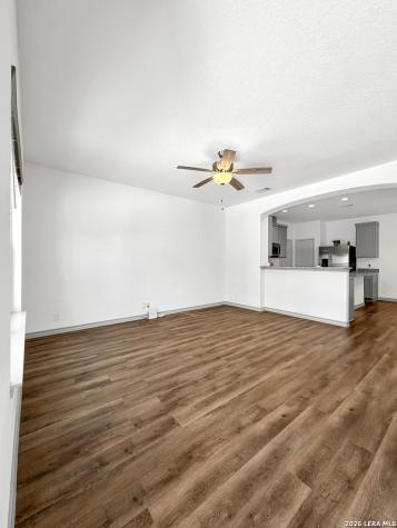 2045 Silver Oaks San Antonio TX 78213