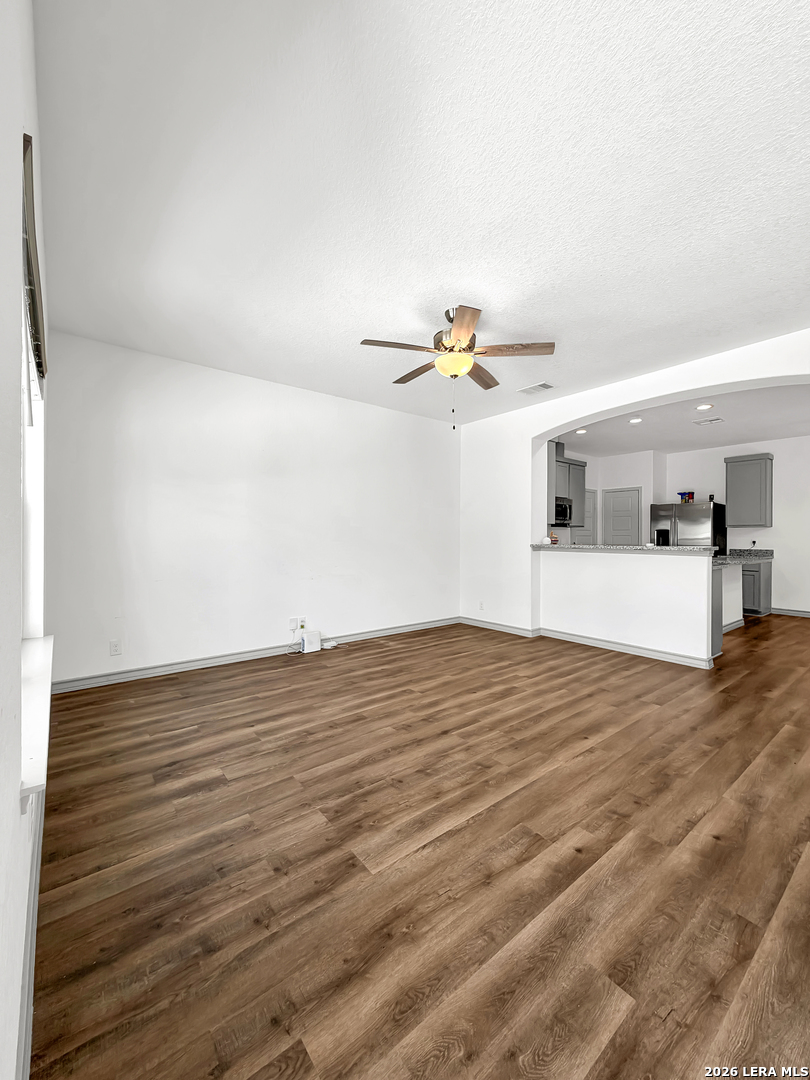 2045 Silver Oaks San Antonio TX 78213