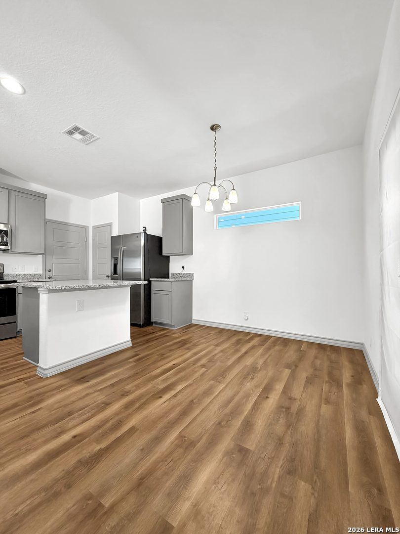 2045 Silver Oaks San Antonio TX 78213