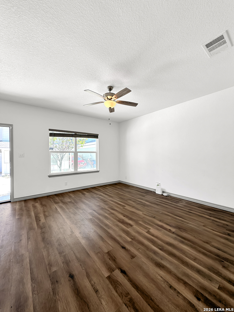 2045 Silver Oaks San Antonio TX 78213