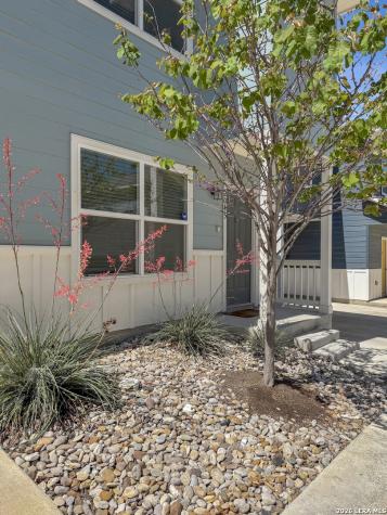 2045 Silver Oaks San Antonio TX 78213
