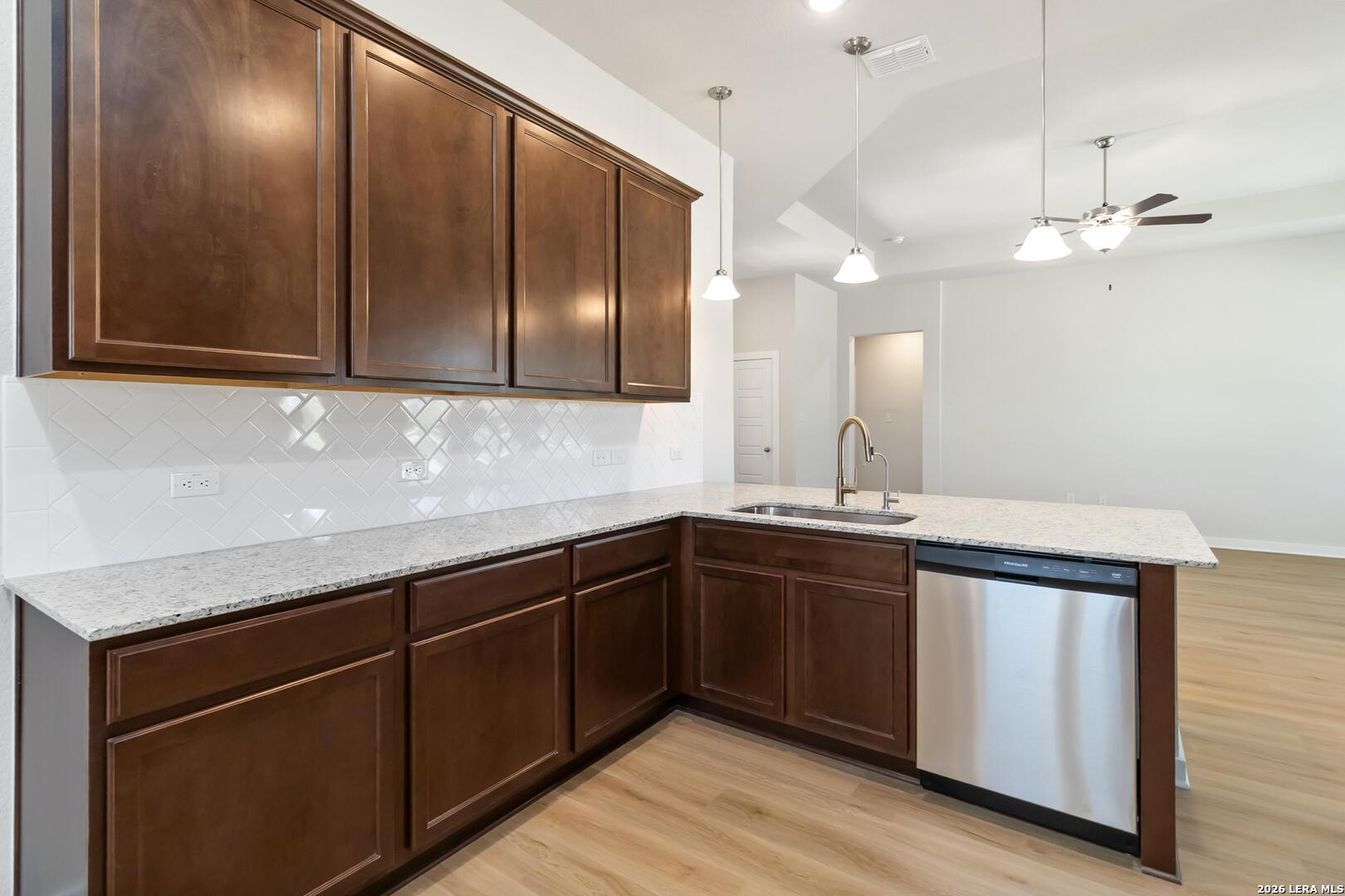3608 Prairie Cactus San Antonio TX 78264