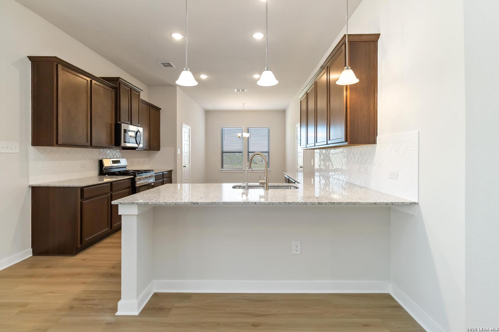 3608 Prairie Cactus San Antonio TX 78264