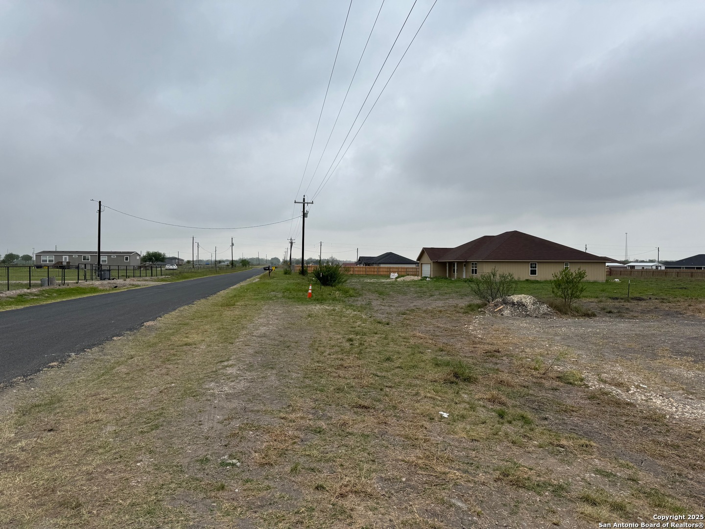 450 County Road 679 Natalia TX 78059