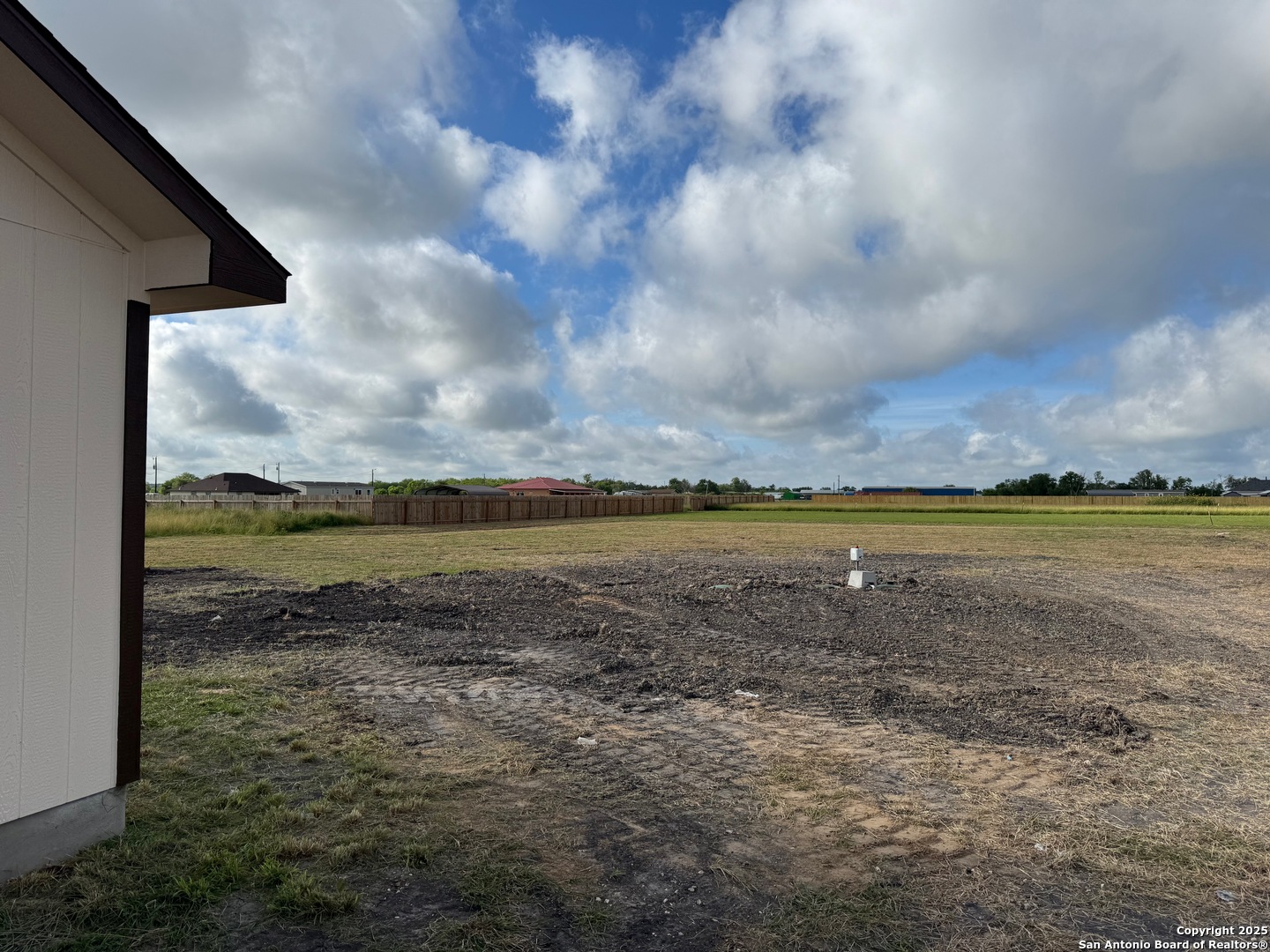 450 County Road 679 Natalia TX 78059