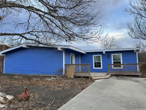 122 Pleasant Valley San Antonio TX 78227