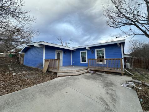 122 Pleasant Valley San Antonio TX 78227