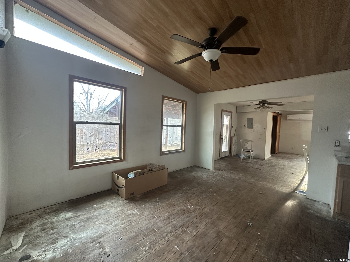 122 Pleasant Valley San Antonio TX 78227