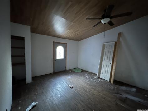 122 Pleasant Valley San Antonio TX 78227
