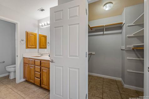 2387 Fm 537 Floresville TX 78114