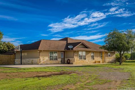 2387 Fm 537 Floresville TX 78114