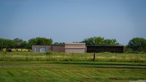 2387 Fm 537 Floresville TX 78114