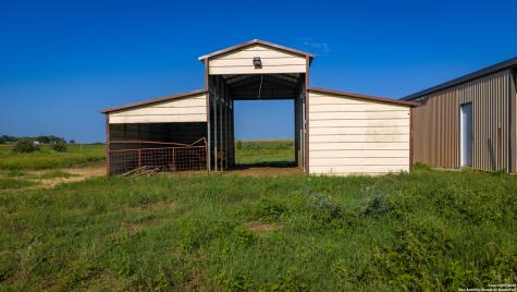 2387 Fm 537 Floresville TX 78114