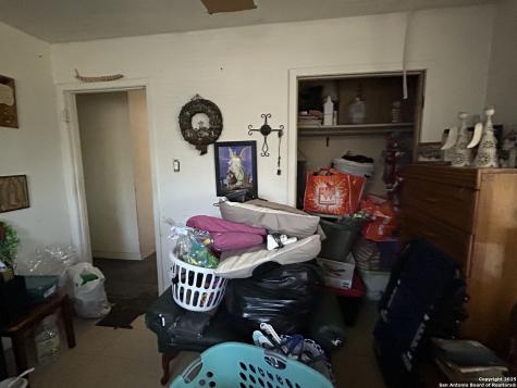 311 Dolores San Antonio TX 78228