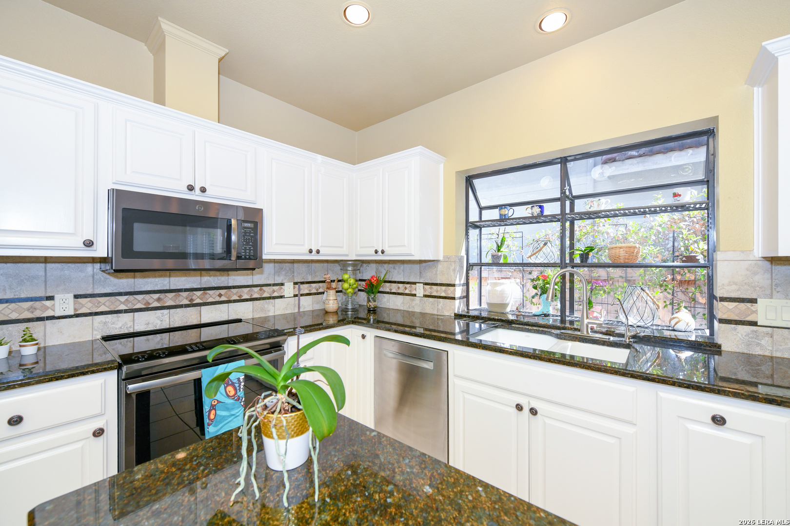 714 Sweetbrush San Antonio TX 78258