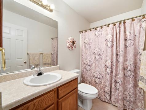 908 N Mansfield Street Pleasanton TX 78064