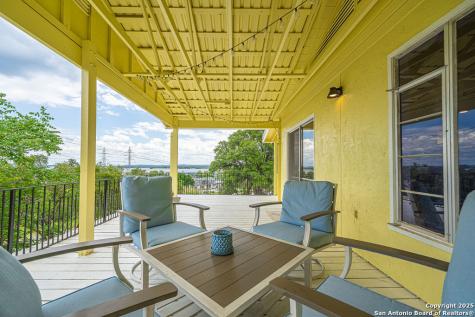 100 Kings Cottonwood Shores TX 78657