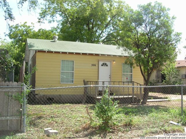 306 Mclaughlin Avenue San Antonio TX 78211