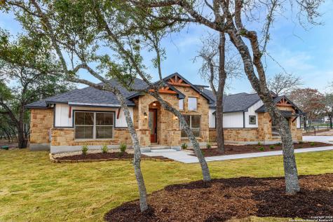 140 Wood Valley Drive Adkins TX 78101