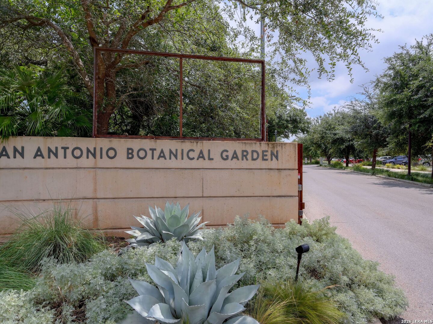 518 Elmhurst Avenue San Antonio TX 78209