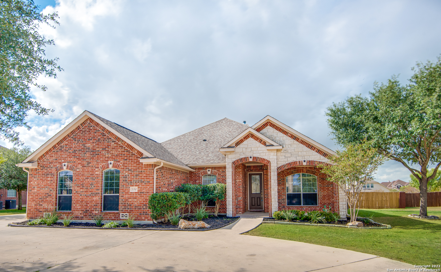 7032 Laura Heights Schertz TX 78154