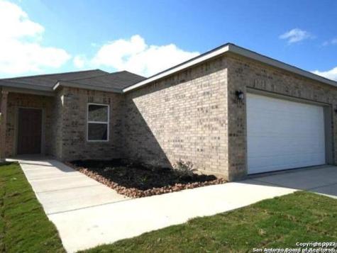 14659 Stirrup Trace Elmendorf TX 78112