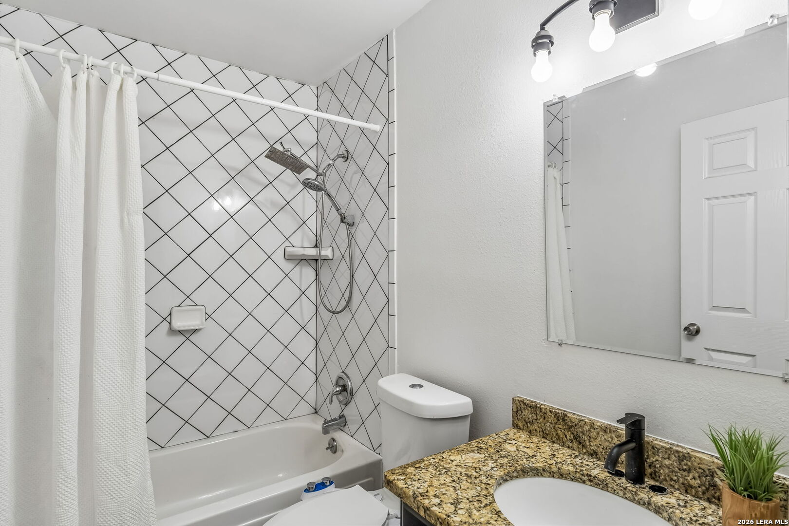 1134 Longmont San Antonio TX 78245