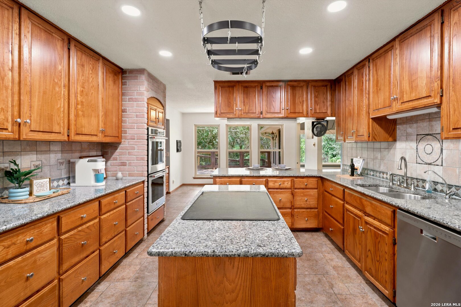 2306 Park Creek San Antonio TX 78259