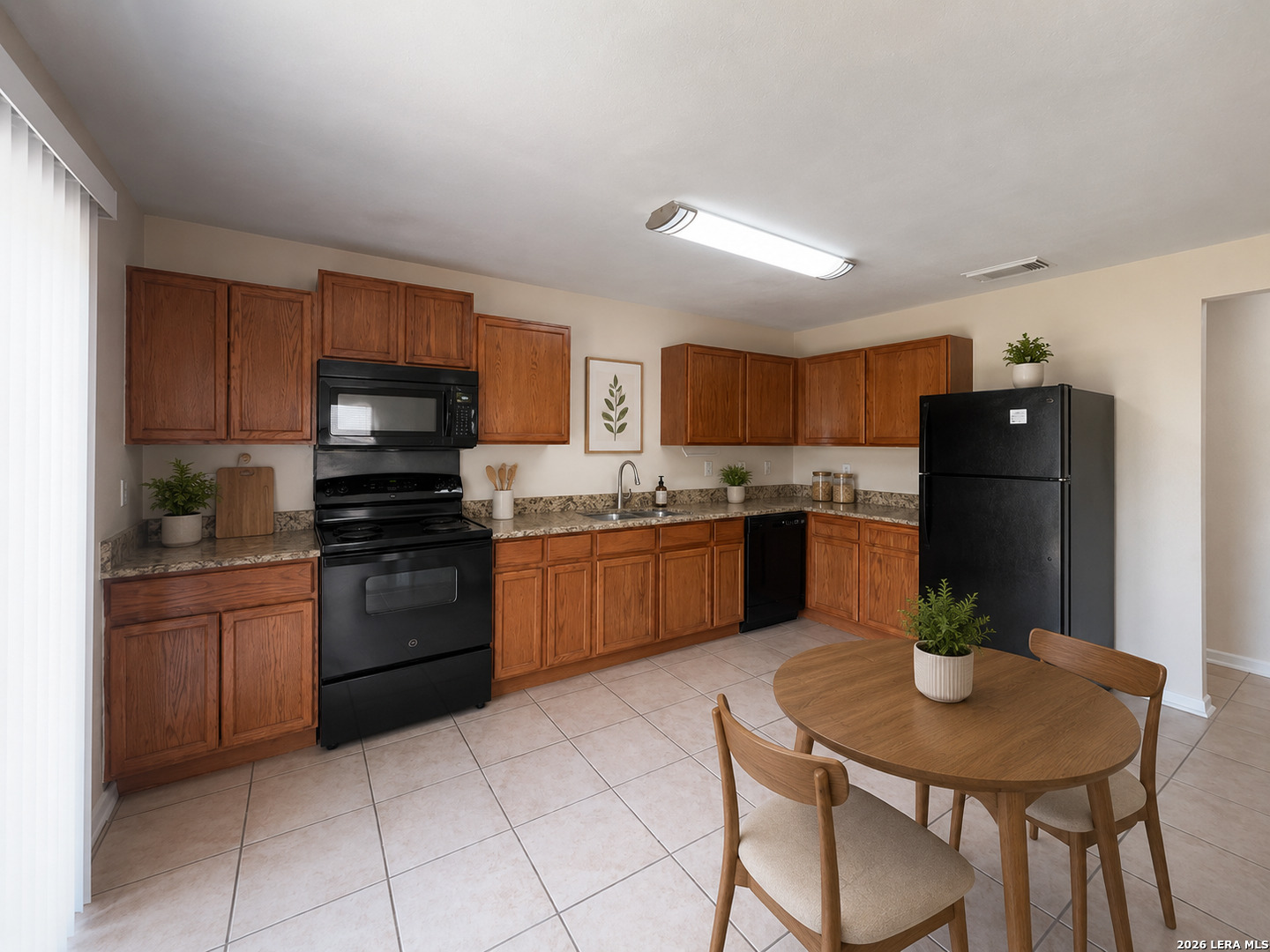 6667 Beech Trail Converse TX 78109