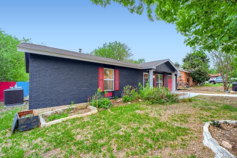 12006 El Sendero Street San Antonio TX 78233