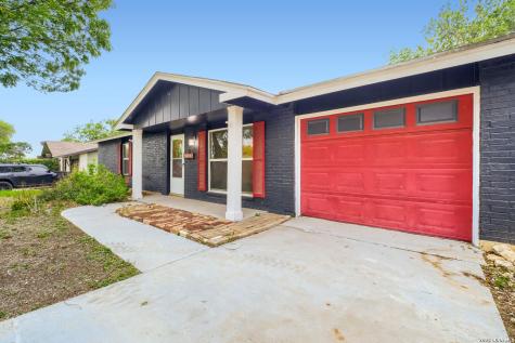 12006 El Sendero Street San Antonio TX 78233