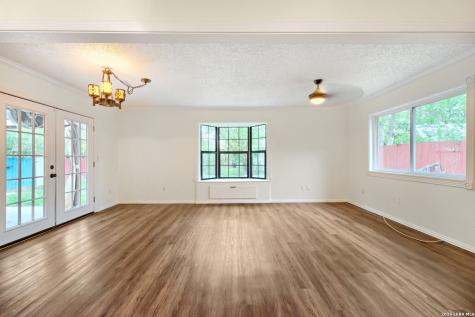 12006 El Sendero Street San Antonio TX 78233