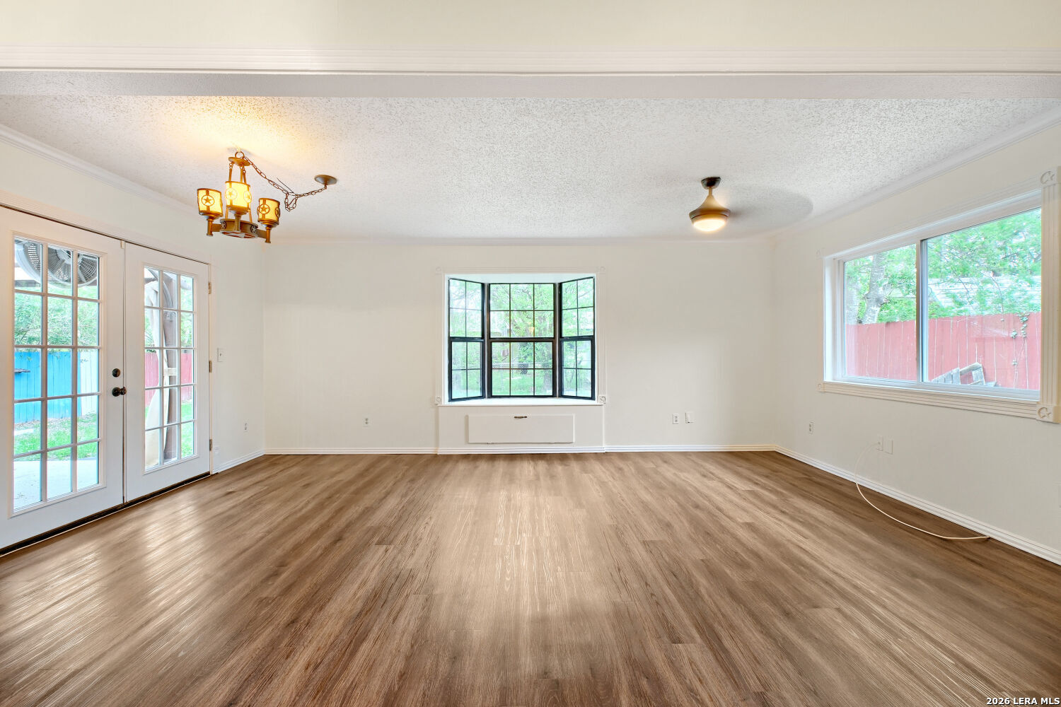 12006 El Sendero Street San Antonio TX 78233