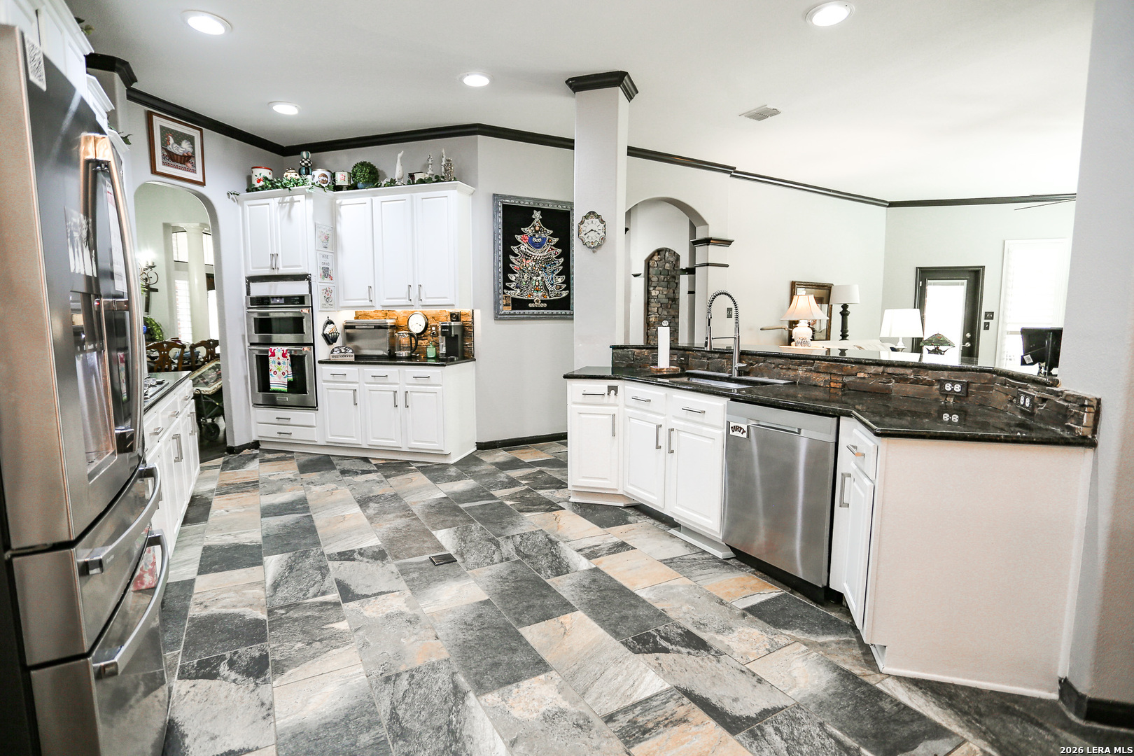 13702 French Park Helotes TX 78023