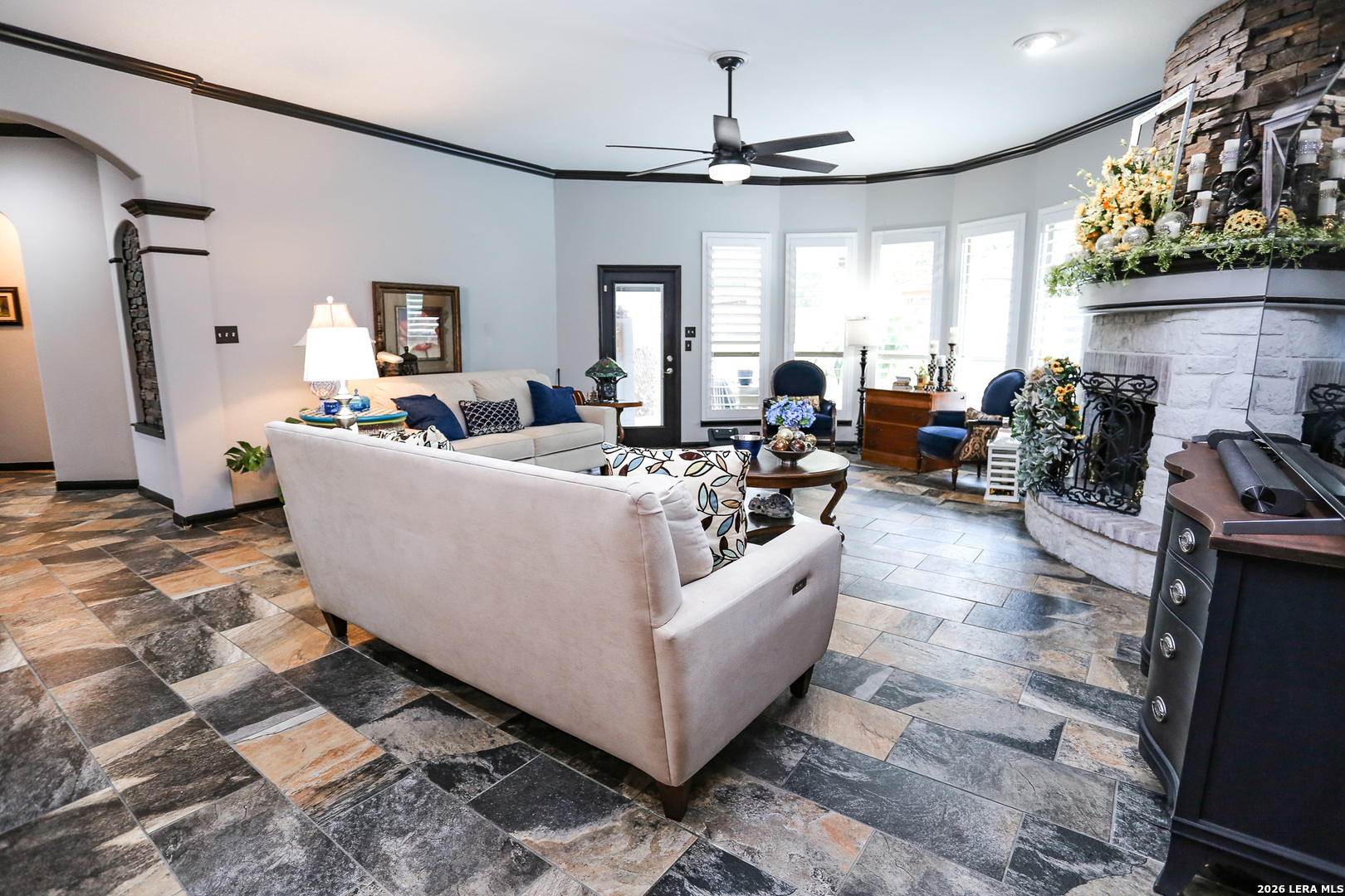 13702 French Park Helotes TX 78023