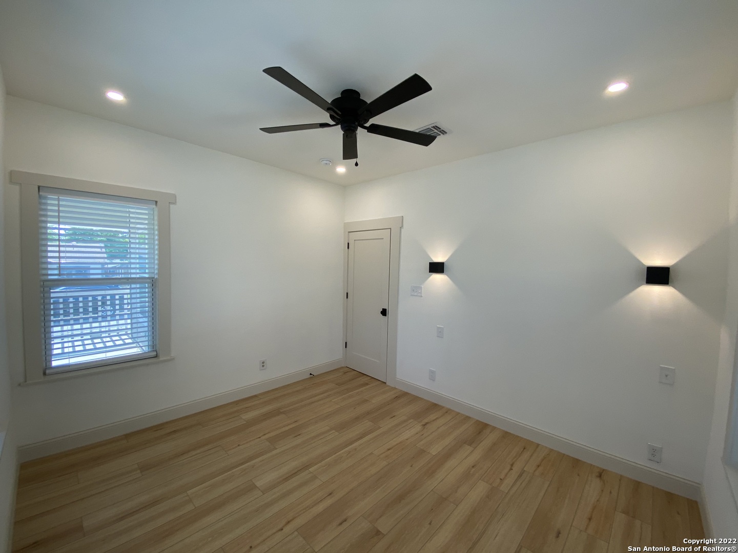 851 Texas Avenue San Antonio TX 78201