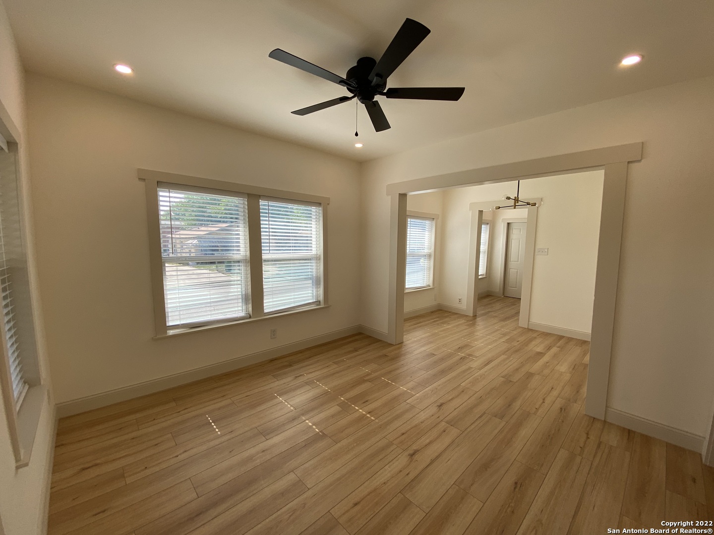 851 Texas Avenue San Antonio TX 78201
